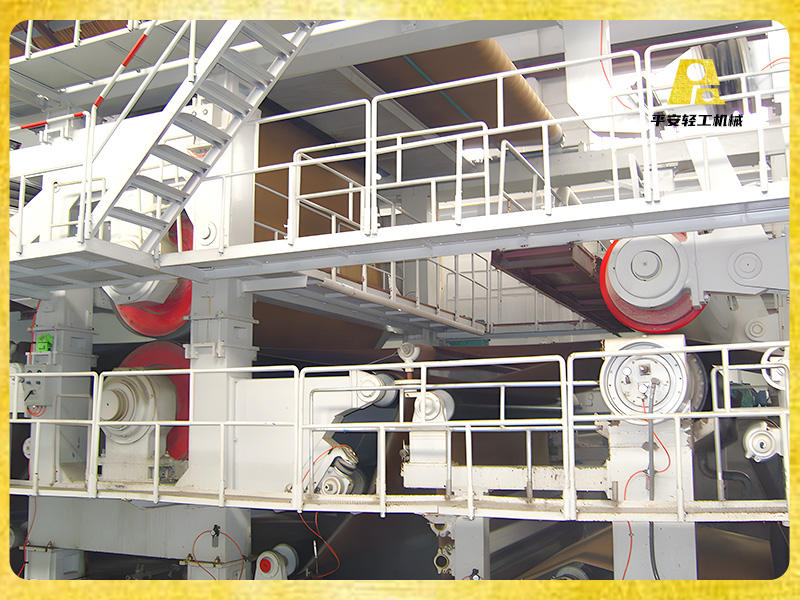 浙江富陽正華紙業(yè)長(zhǎng)網(wǎng)多缸高強(qiáng)瓦楞紙機(jī)項(xiàng)目